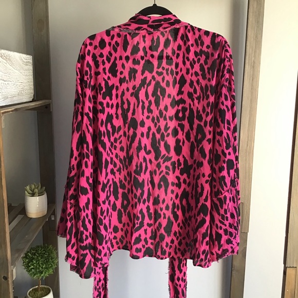 Umgee Hot Pink Animal Print Kimono NWT - Picture 15 of 16